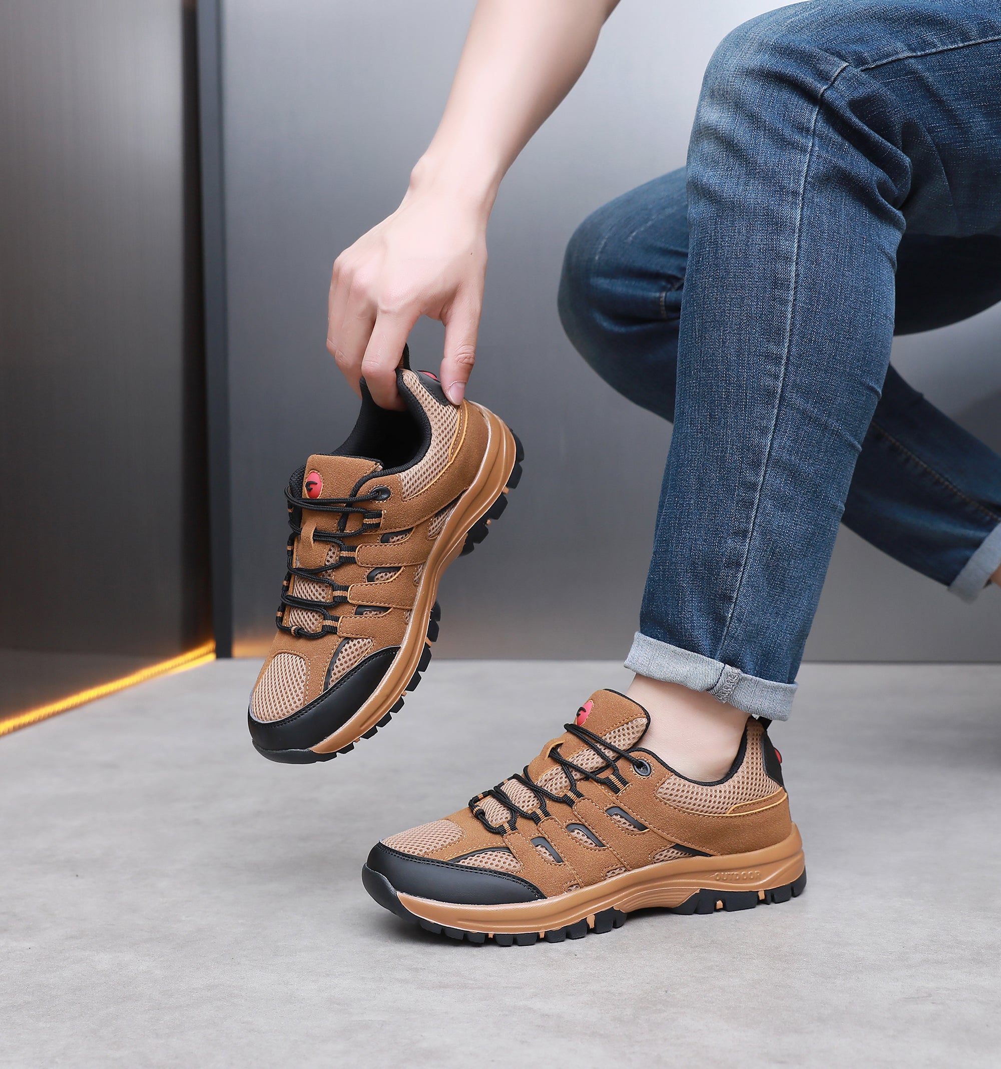 WEDXDEW Men's Sports Hiking Travel Outdoor Waterproof Wear Resistant Leisure Shoes
